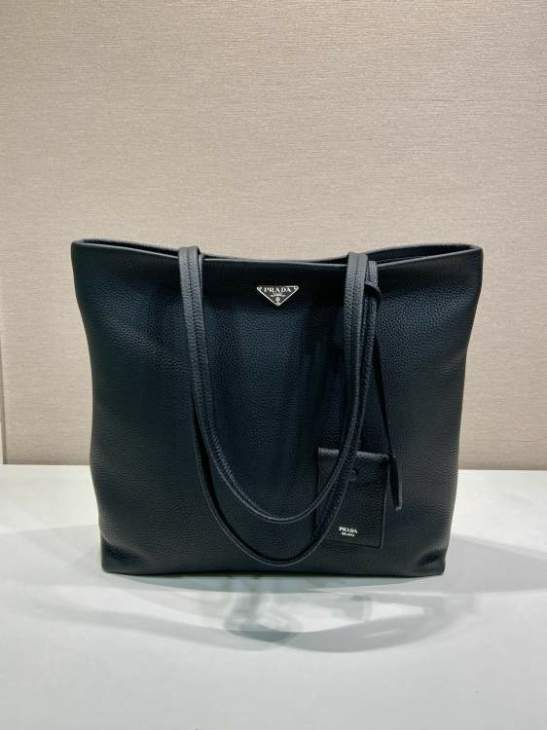 Picture of Prada Handbags _SKUfw242321681fw